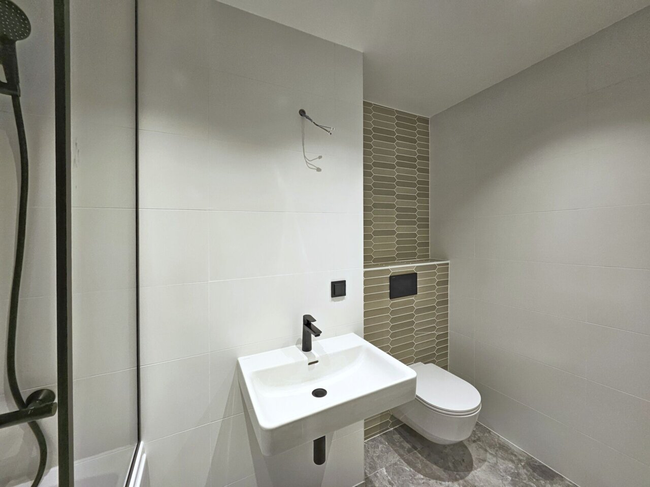 saunaga korter läbi kahe korruse