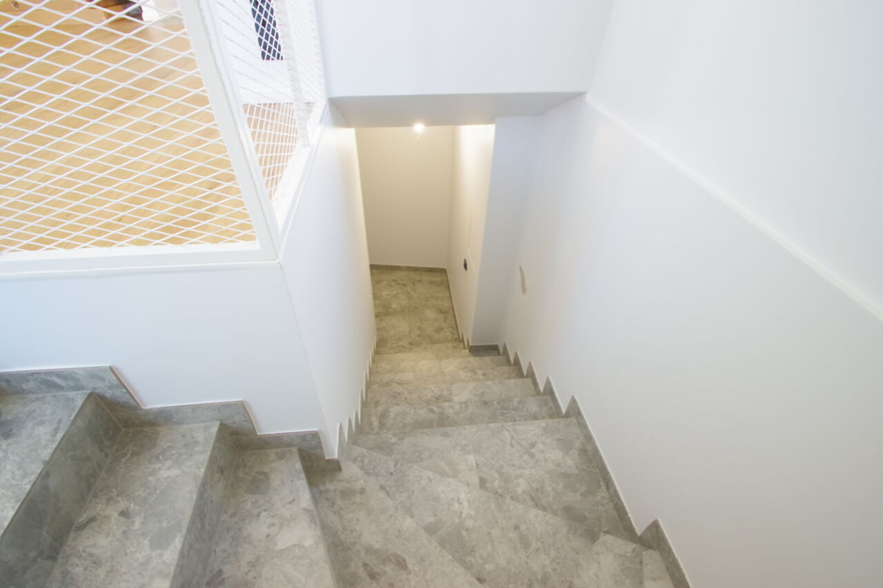 saunaga korter läbi kahe korruse