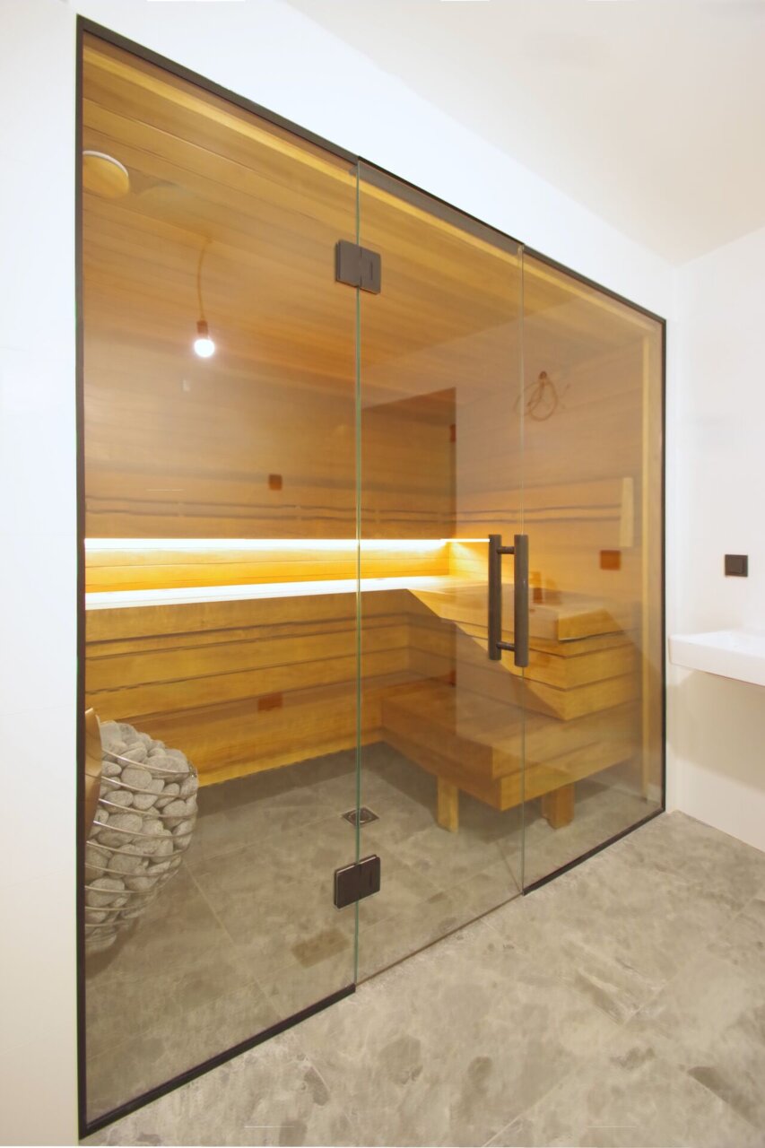 saunaga korter läbi kahe korruse