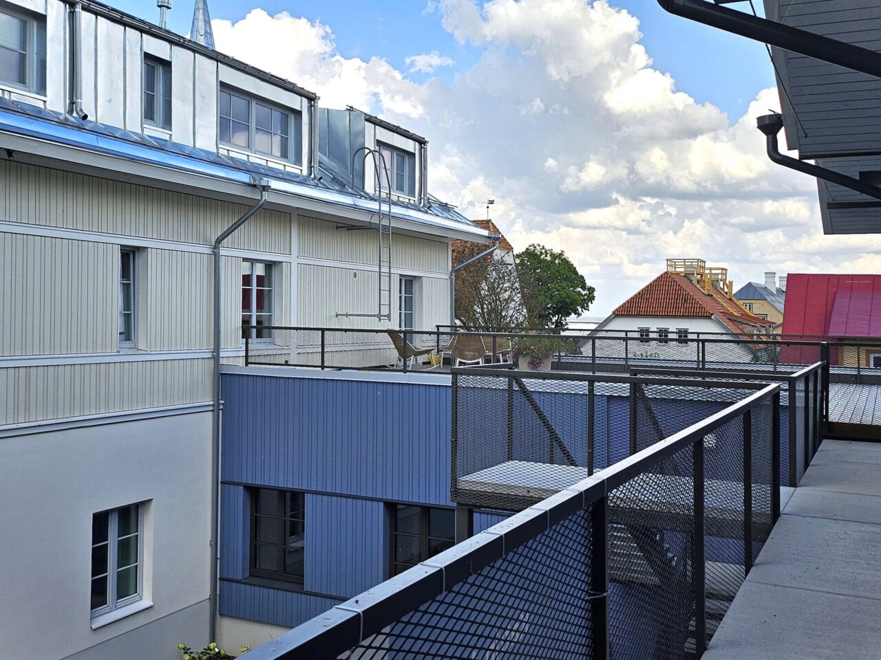 saunaga korter läbi kahe korruse