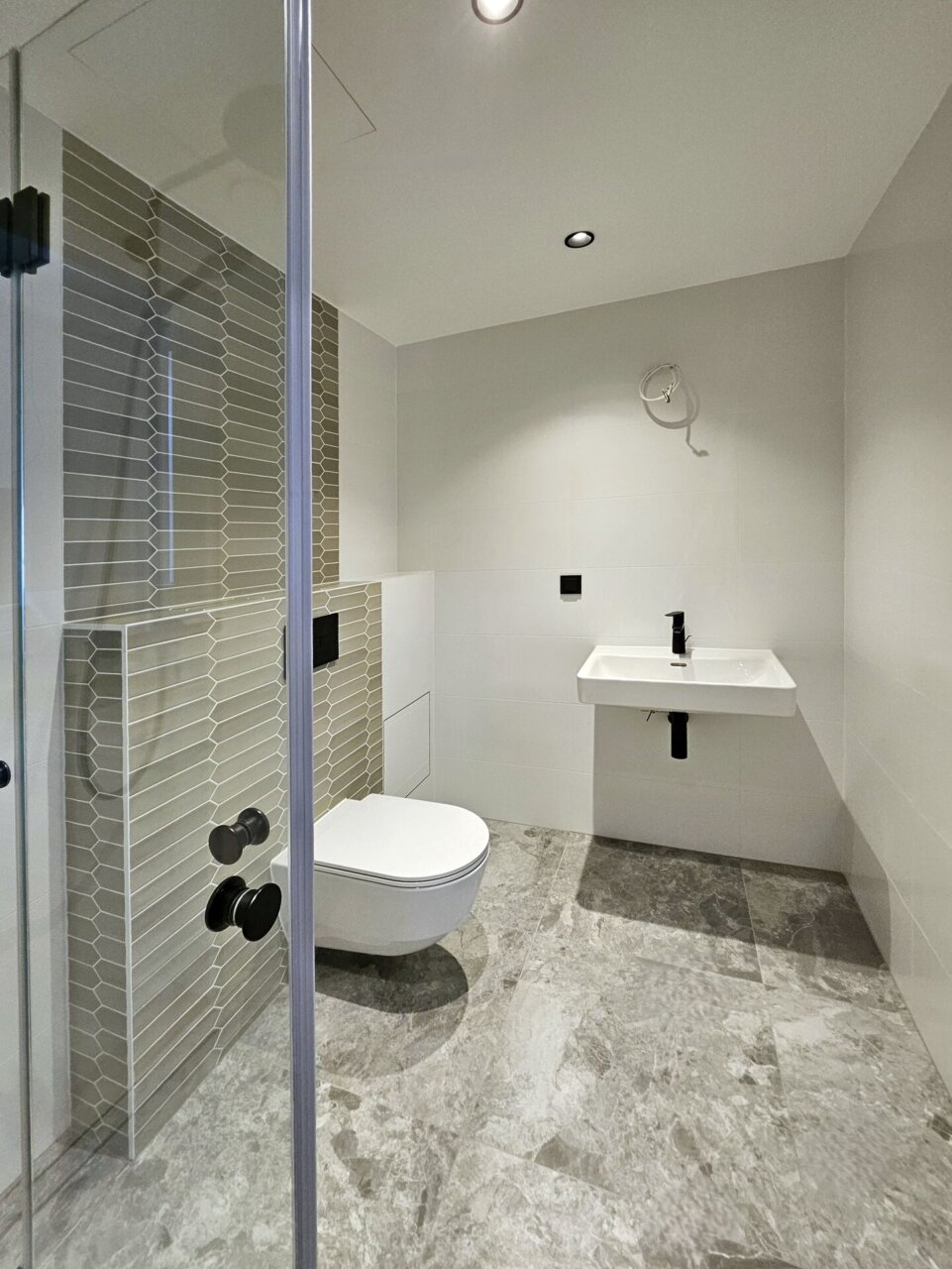 uus loftiga korter 1.korrusel