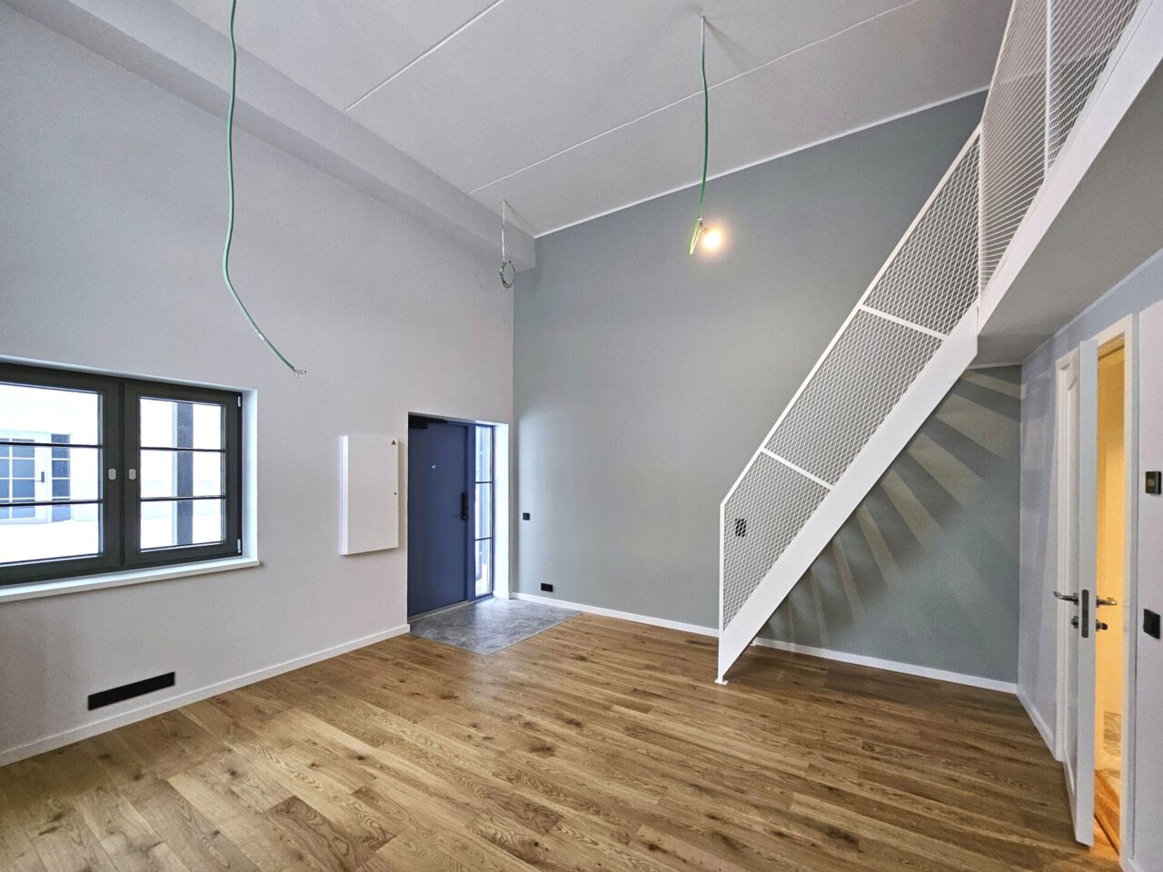 uus loftiga korter 1.korrusel