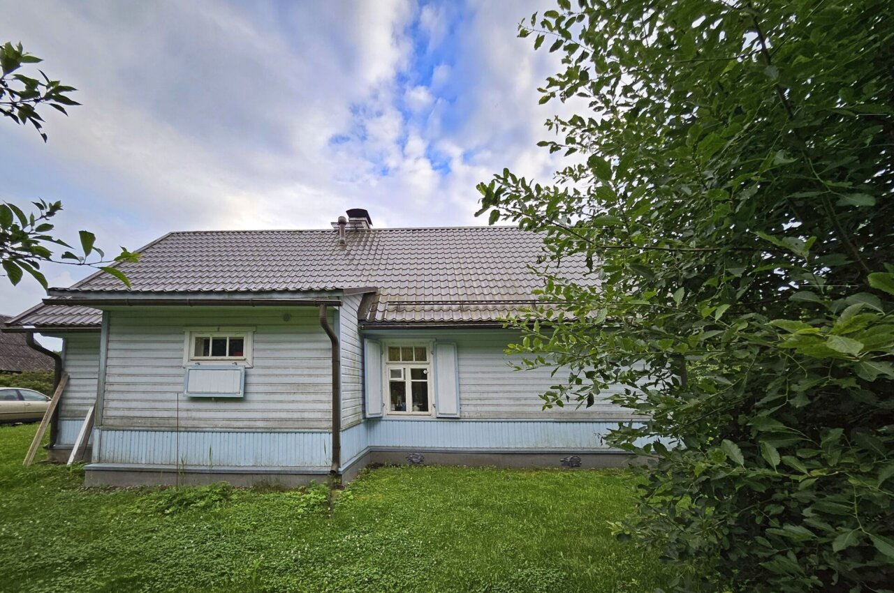 suvekoduks sobiv majapidamine linna lähedal