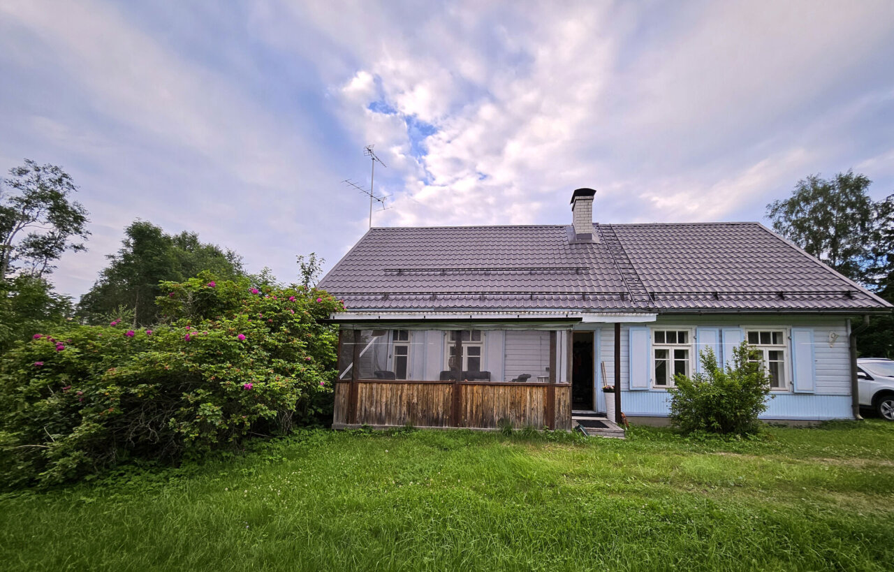 suvekoduks sobiv majapidamine linna lähedal